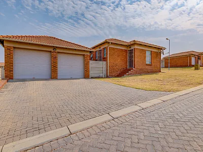 3 Bedroom House For Sale in Centurion - img