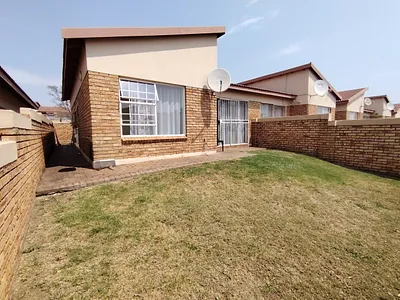 2 Bedroom Townhouse For Sale in Centurion - MTSn.webp