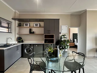 2 Bedroom Townhouse For Sale in Pretoria - LUV5.webp