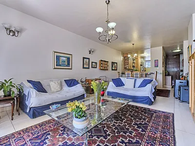 2 Bedroom Apartment For Sale in Johannesburg - O7gQ.webp