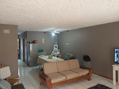 2 Bedroom Apartment For Sale in Randburg - vWyE.webp