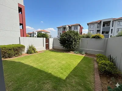 2 Bedroom Apartment For Sale in Midrand - ogwR.webp