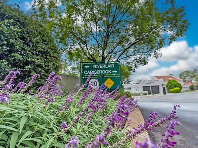 2 Bedroom Townhouse For Sale in Sandton - lkXi.webp