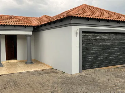3 Bedroom House For Sale in Centurion - cv9u.webp