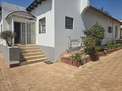 8 Bedroom House For Sale in Johannesburg - W6Wk.webp