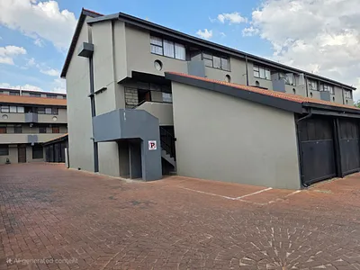 3 Bedroom Apartment For Sale in Centurion - gdHW.webp