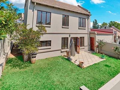 3 Bedroom House For Sale in Midrand - PZ8m.webp
