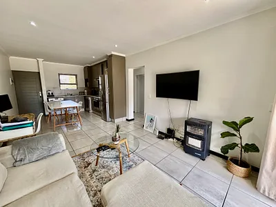 2 Bedroom Apartment For Sale in Midrand - voX6.webp