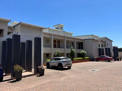 2 Bedroom Apartment To Rent in Johannesburg - siL1.webp