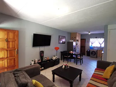 2 Bedroom Townhouse For Sale in Johannesburg - img