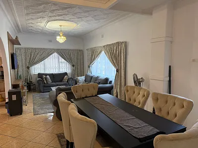 3 Bedroom House For Sale in Roodepoort - zPMS.webp