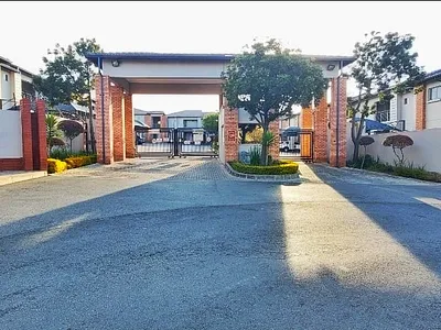 3 Bedroom Apartment For Sale in Midrand - UTMi.webp