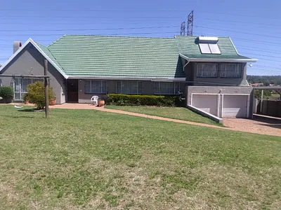 4 Bedroom House For Sale in Johannesburg - fWXj.webp