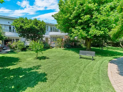 2 Bedroom Apartment For Sale in Johannesburg - iQm7.webp