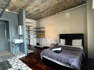 1 Bedroom Apartment For Sale in Johannesburg - VTIh.webp