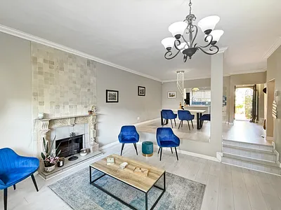 2 Bedroom Apartment For Sale in Sandton - YBKc.webp