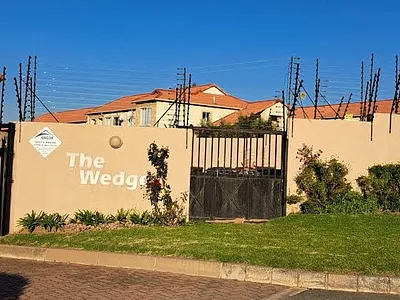 2 Bedroom Apartment To Rent in Randburg - 0T2R.webp