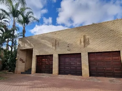 5 Bedroom House For Sale in Polokwane - U4Cg.webp