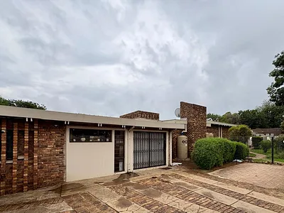 3 Bedroom House For Sale in Centurion - IfqR.webp