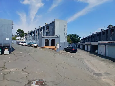 2 Bedroom Apartment For Sale in Randburg - Obhb.webp