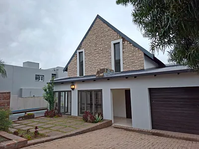 3 Bedroom House For Sale in Midrand - 2QaA.webp