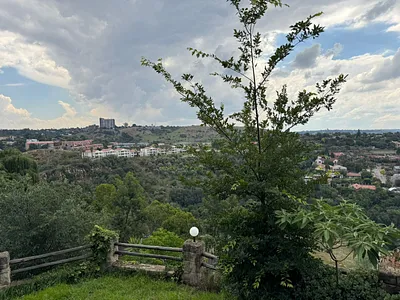 5 Bedroom House For Sale in Roodepoort - 1vIR.webp