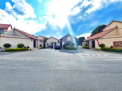 2 Bedroom Apartment For Sale in Midrand - giyq.webp