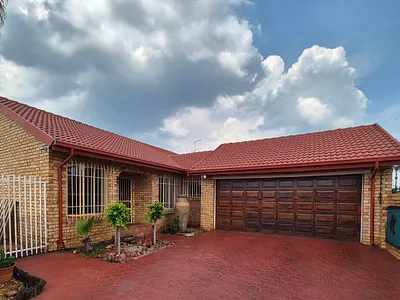 3 Bedroom House For Sale in Centurion - ldCk.webp