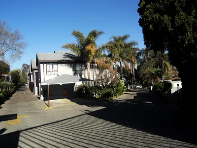 2 Bedroom Townhouse For Sale in Johannesburg - WXpC.webp