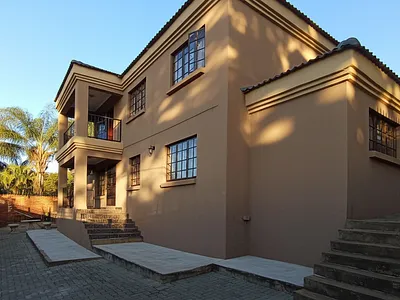 3 Bedroom Townhouse For Sale in Akasia - fB73.webp