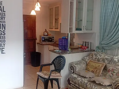 2 Bedroom House For Sale in Soweto - GJWa.webp