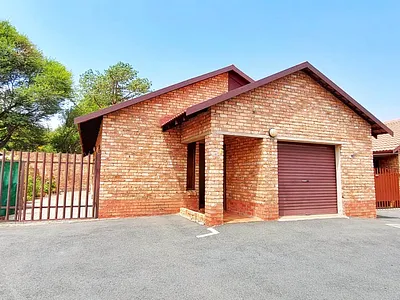 2 Bedroom Townhouse To Rent in Midrand - JngK.webp