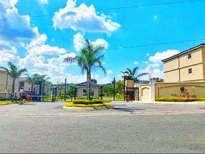 3 Bedroom Apartment For Sale in Midrand - heIa.webp