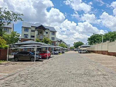 3 Bedroom Apartment To Rent in Midrand - F4Ca.webp