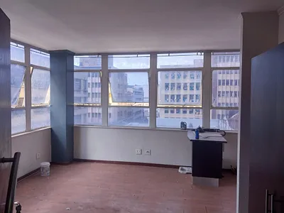 0.5 Bedroom Apartment For Sale in Johannesburg - AtTk.webp