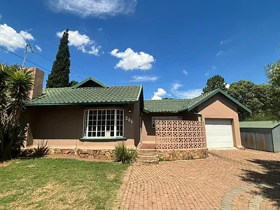 3 Bedroom House To Rent in Johannesburg - Whzm.webp