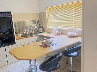 4 Bedroom House To Rent in Roodepoort - img