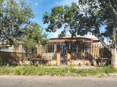 3 Bedroom House For Sale in Johannesburg - drhq.webp