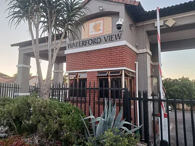 2 Bedroom House For Sale in Randburg - IdjN.webp