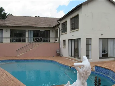 5 Bedroom House For Sale in Roodepoort - GEC7.webp