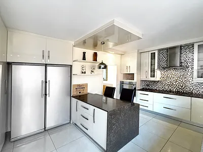 3 Bedroom Townhouse For Sale in Sandton - Rdwr.webp