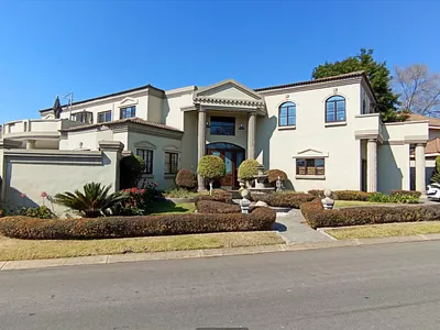 4 Bedroom House For Sale in Randburg - 0Aou.webp