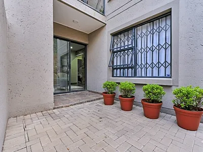 2 Bedroom Apartment For Sale in Randburg - 0UNC.webp