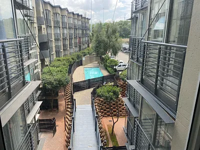0.5 Bedroom Apartment To Rent in Johannesburg - 6BqX.webp