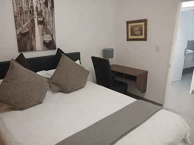 2 Bedroom Apartment To Rent in Sandton - sdxM.webp