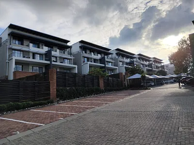 2 Bedroom Apartment For Sale in Sandton - xuff.webp