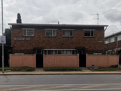 2 Bedroom Apartment For Sale in Johannesburg - 60Vl.webp