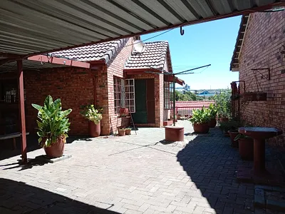 3 Bedroom Townhouse For Sale in Standerton - nAix.webp