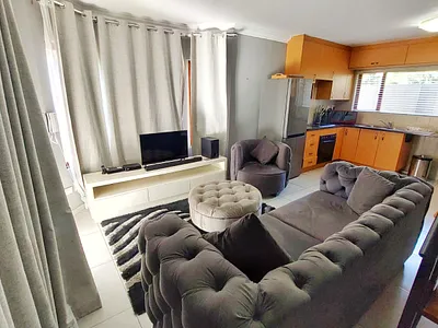 2 Bedroom Townhouse To Rent in Midrand - 16KF.webp