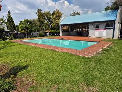 2 Bedroom Townhouse To Rent in Sandton - img